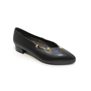 Pitillos Tacón bajo tachuelas 11674 Negro | Calzados Santa Clara